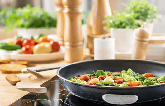 Είδη κουζίνας και μαγειρικά σκεύη στο κατάστημα Ευρούλης